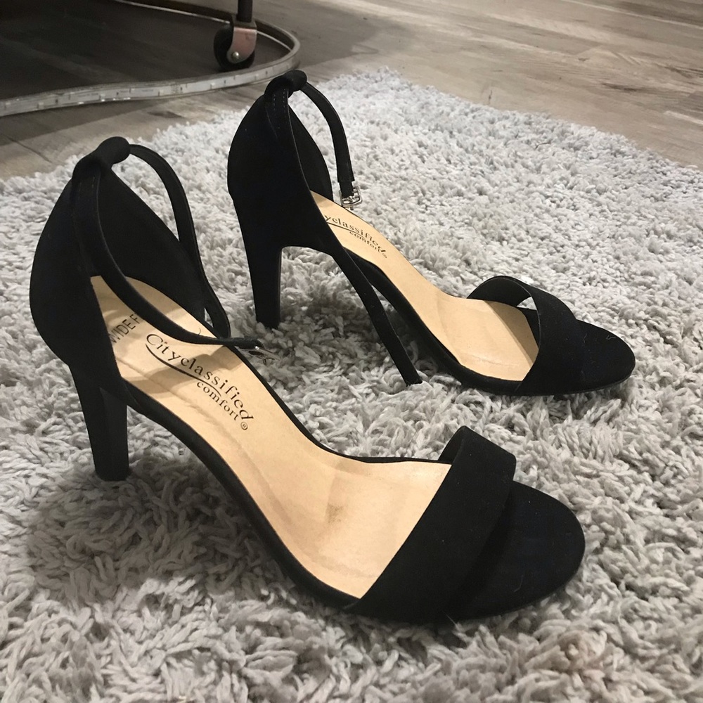Black heels